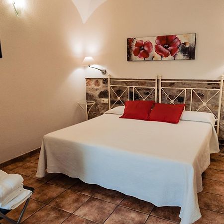 Apartamento Las Avutardas 2 Caceres Exterior photo