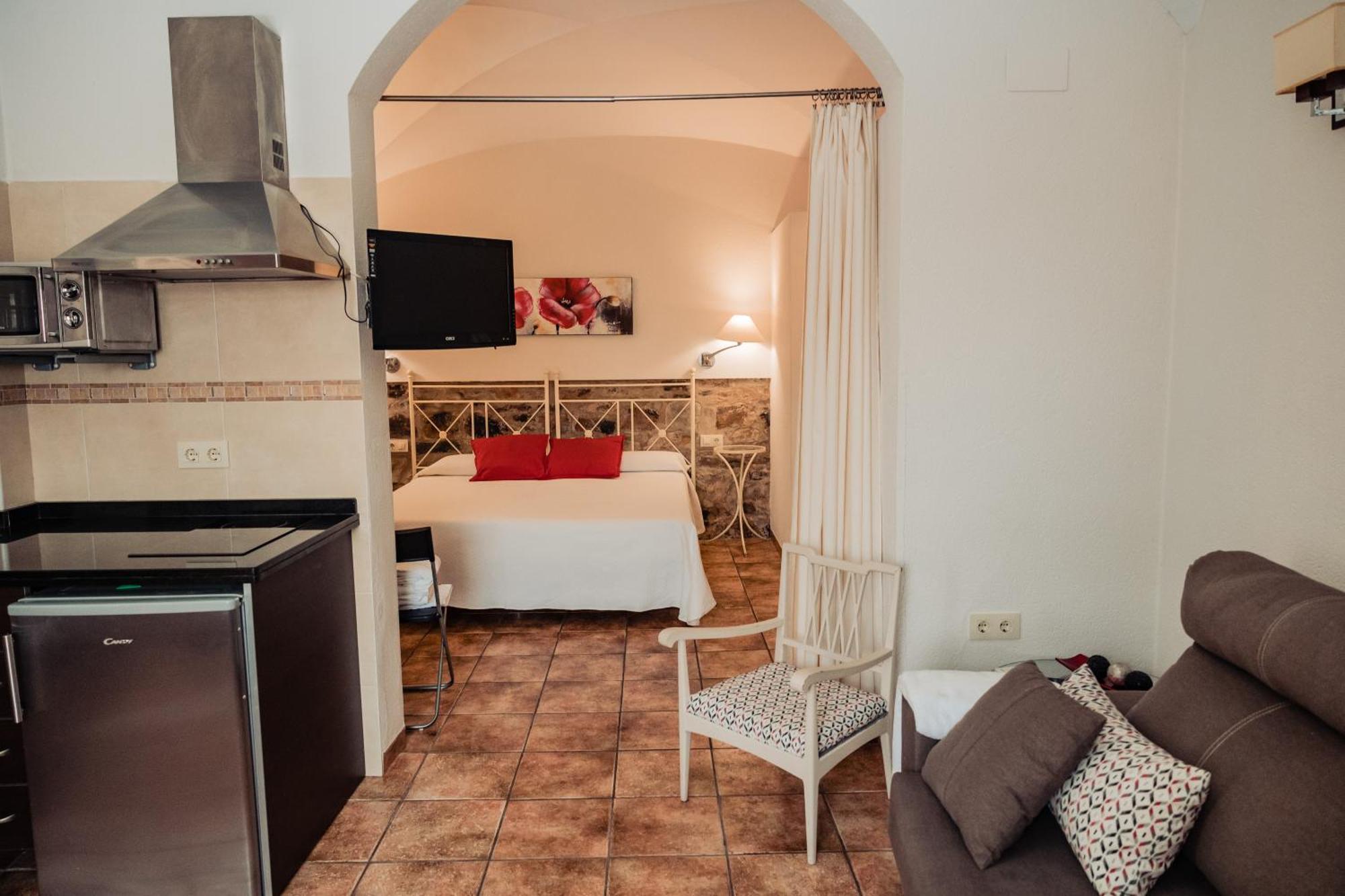 Apartamento Las Avutardas 2 Caceres Exterior photo